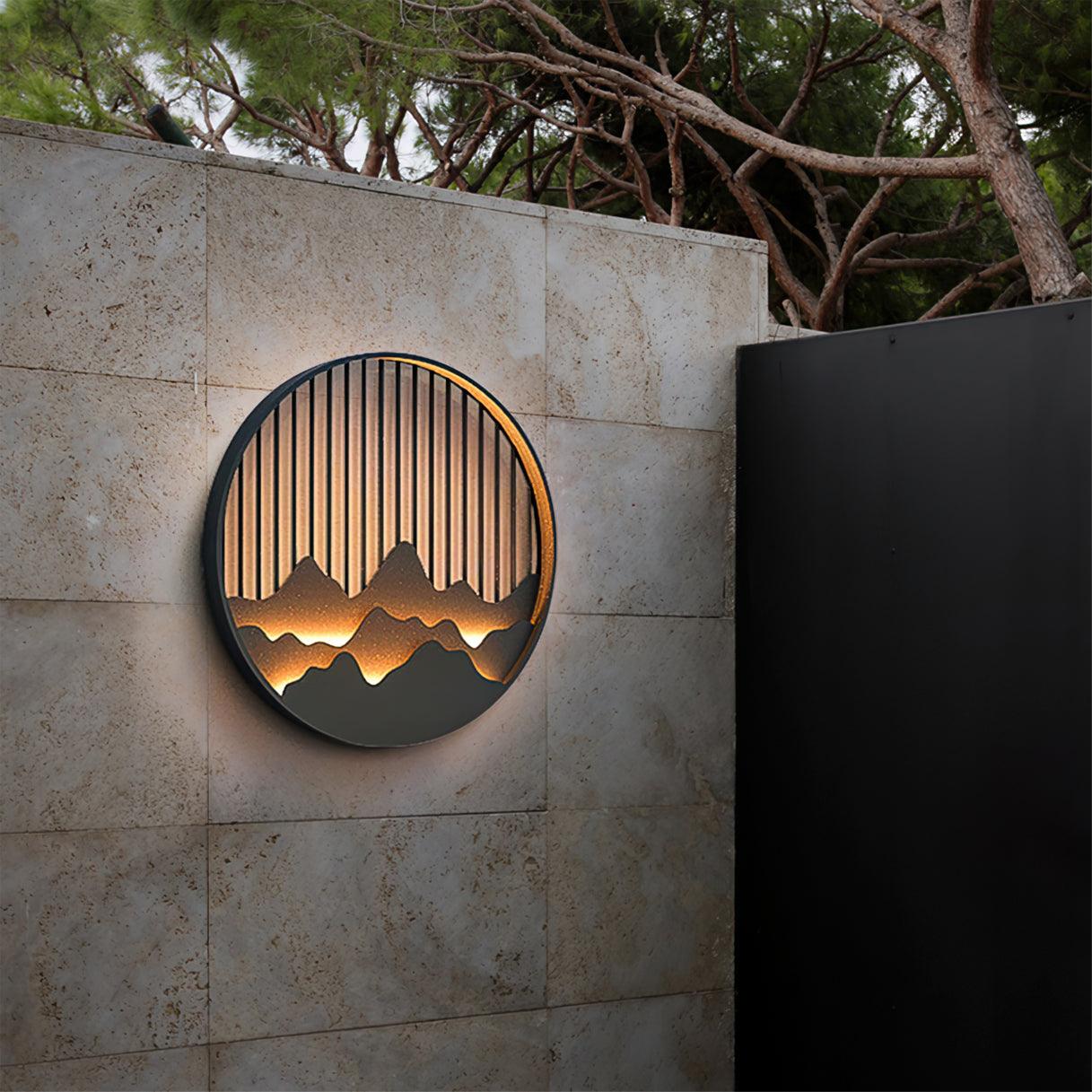 Mountain Outdoor Wall Lamp | Stainless Steel | Black