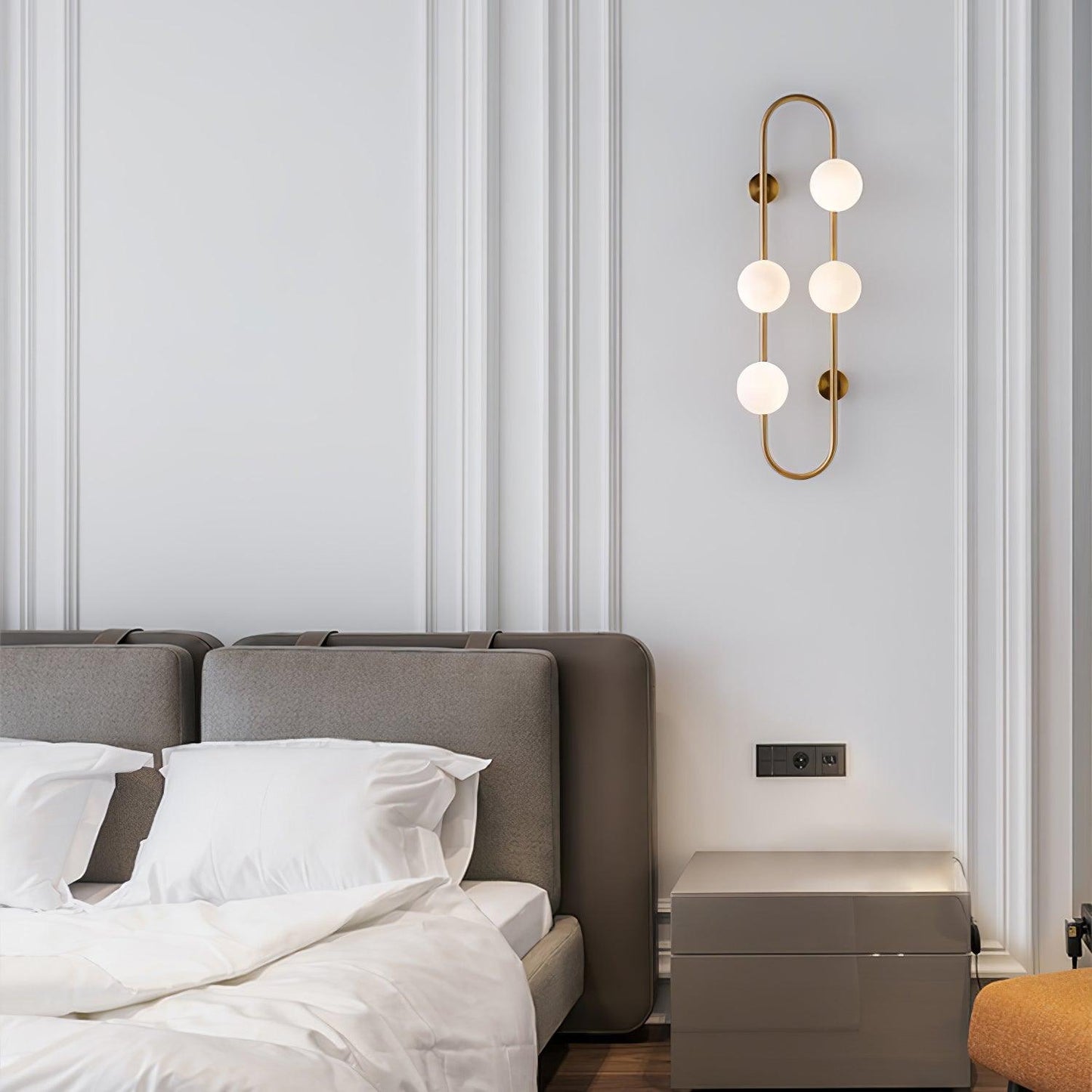 Buch Wall Lamp | Metal & Glass | Gold & Black