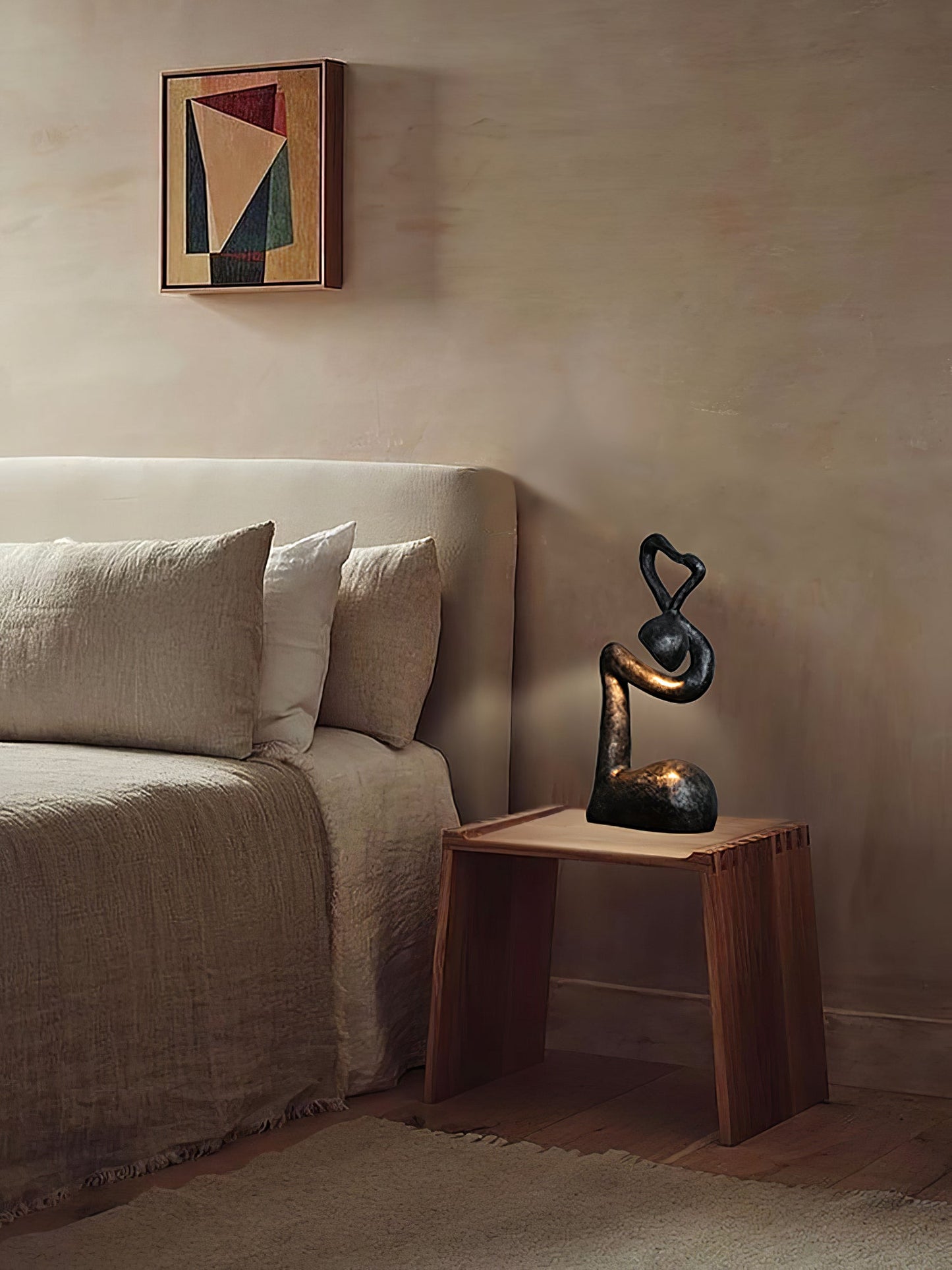 Myrrh Table Lamp | Metal & Fiberglass | Black