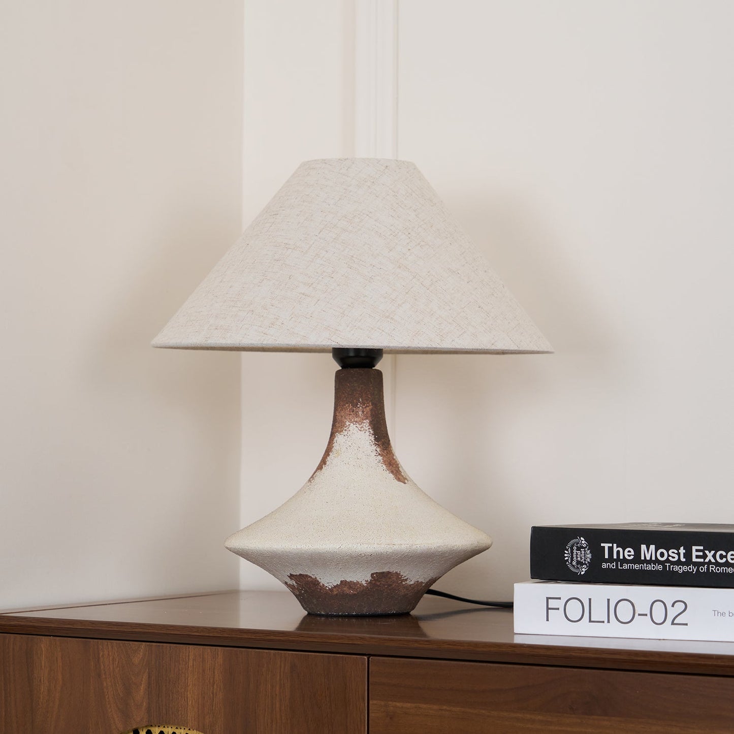 Napa Valley Table Lamp | Metal Ceramic Fabric | Beige
