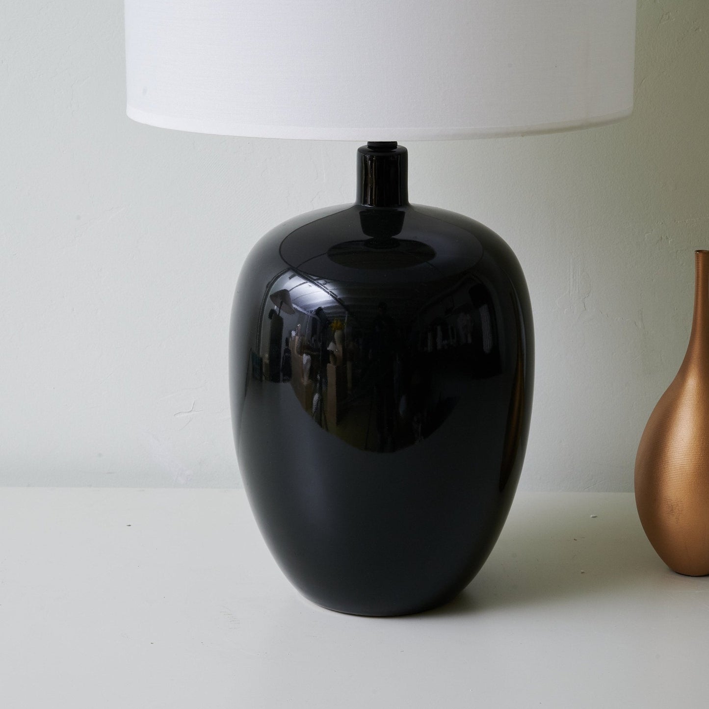 Noir Gloss Table Lamp | Ceramic | Black and White