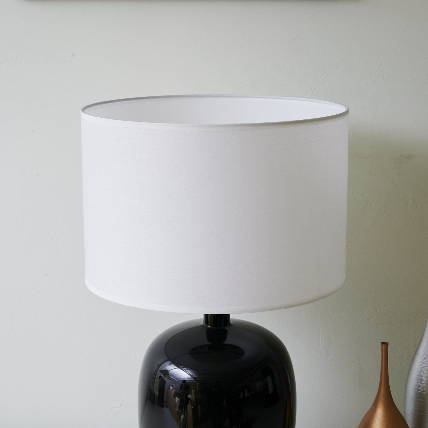 Noir Gloss Table Lamp | Ceramic | Black and White