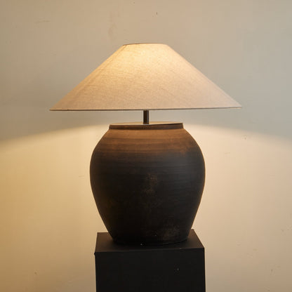 Noira Terracotta Table Lamp | Terracotta | Black and White