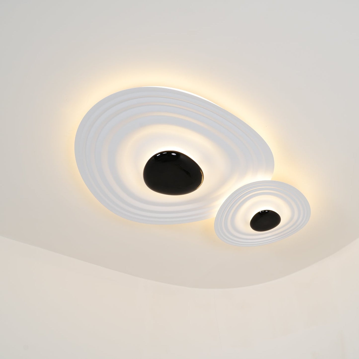Odeon Ceiling Lamp | Metal & Polycarbonate | Black & White