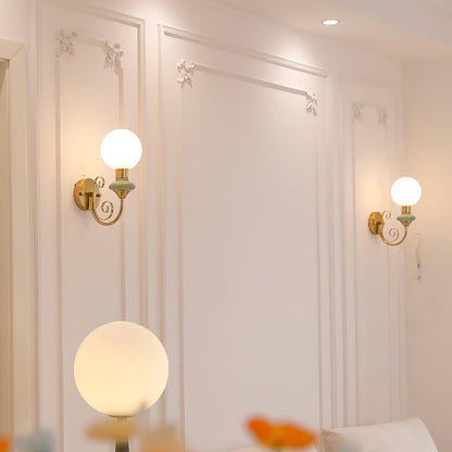 Onyx Wall Lamp | Wood & Metal | Green Gold Finish