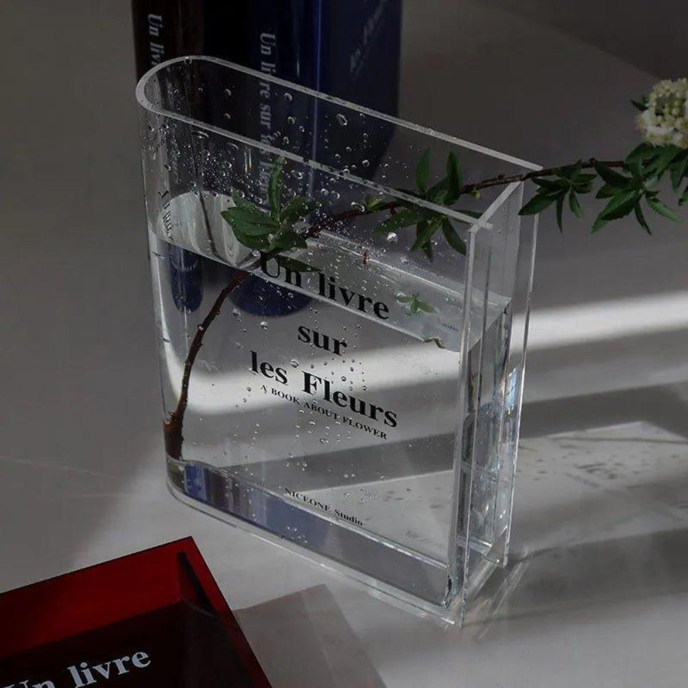Modern Transparent Vasen för eleganta blomsterarrangemang och stilfull inredning