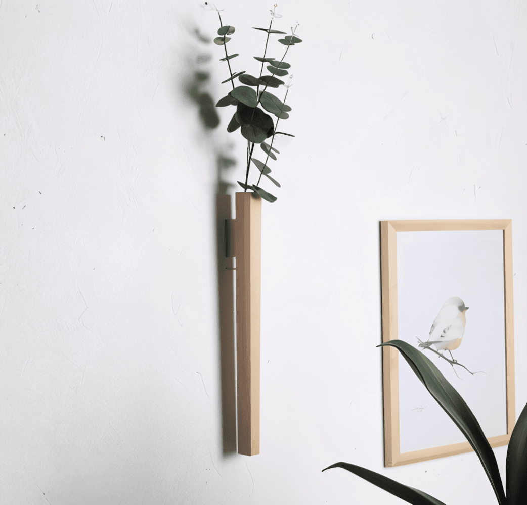 FrischFloret Vase | Wall-Mounted | Solid Wood & Walnut