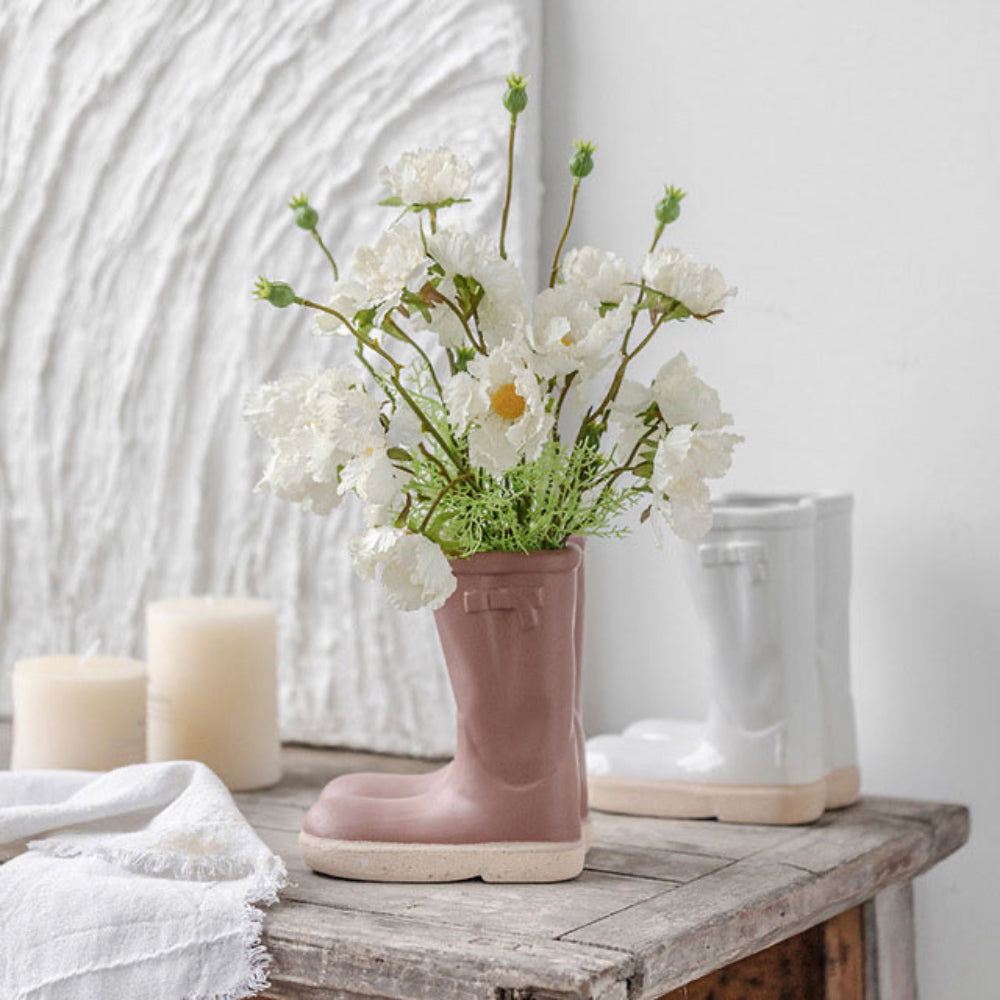 Stylisk Keramikvas med Unikt Stöveldesign – Dekorativ Blomvas för Modern Inredning
