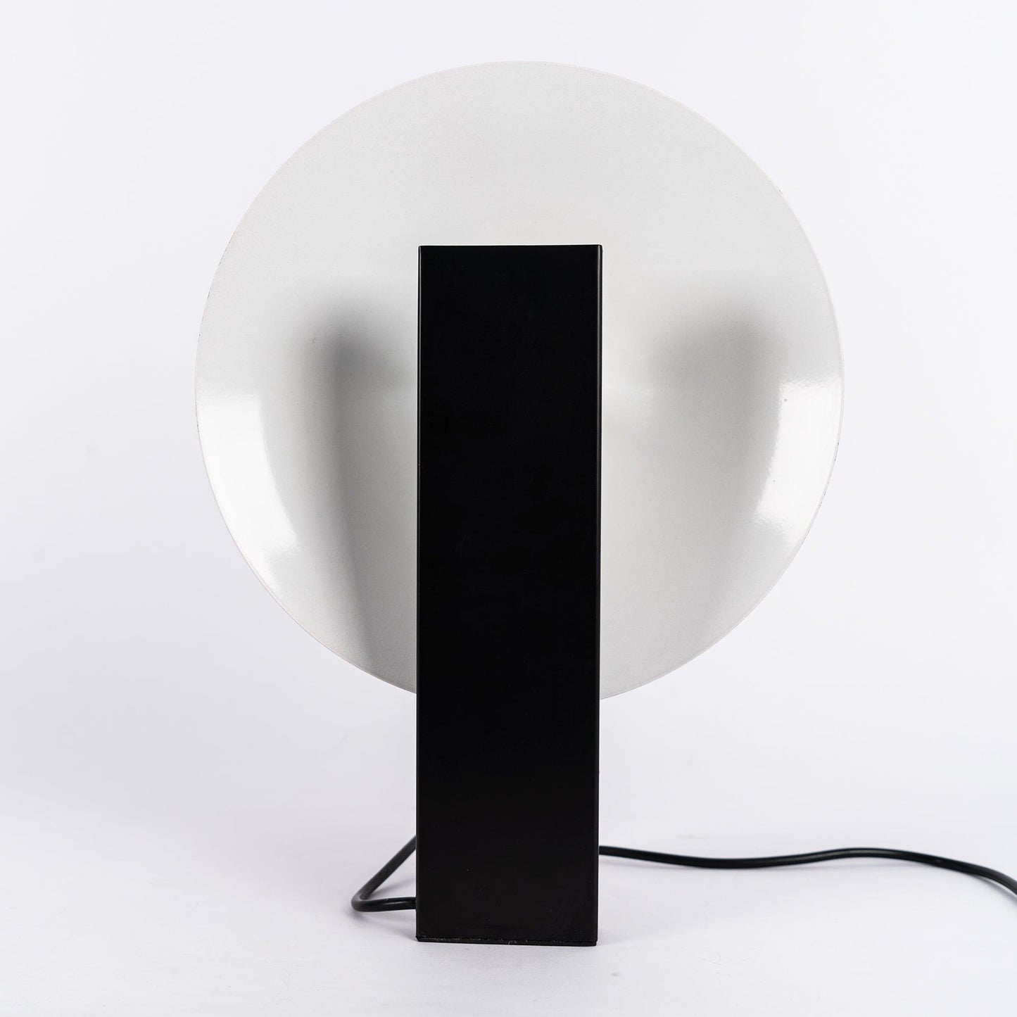 Orbe Table Lamp | Metal & Iron | Black and Red