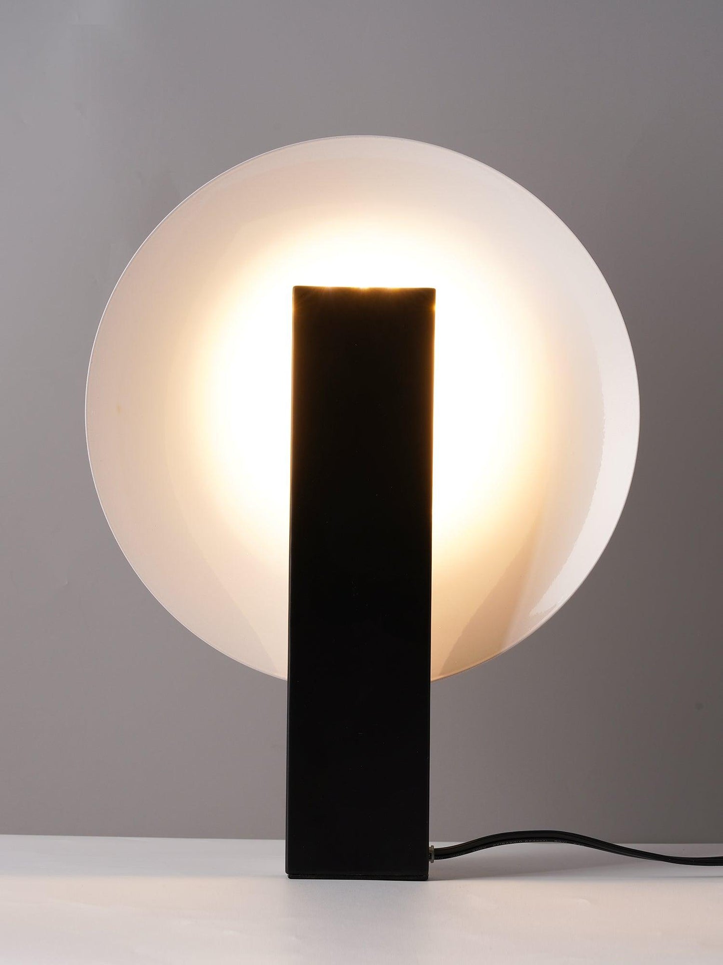 Orbe Table Lamp | Metal & Iron | Black and Red