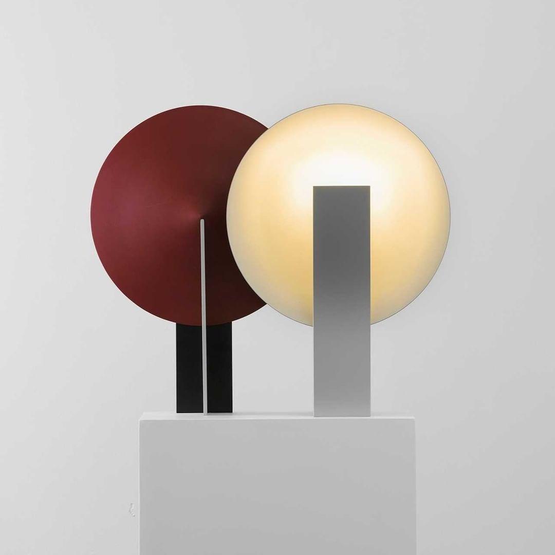 Orbe Table Lamp | Metal & Iron | Black and Red
