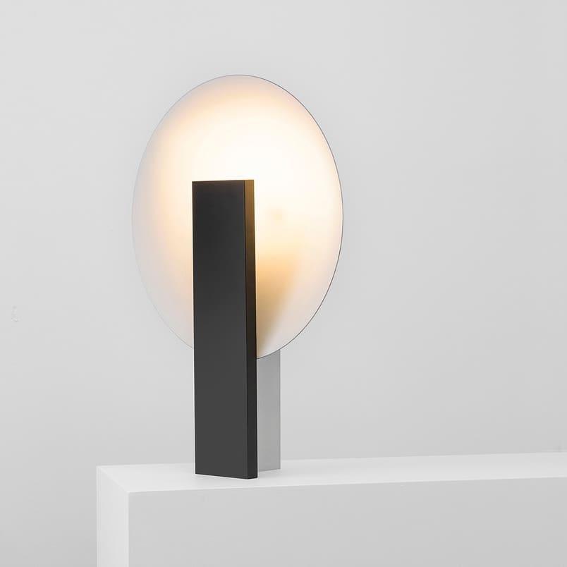 Orbe Table Lamp | Metal & Iron | Black and Red