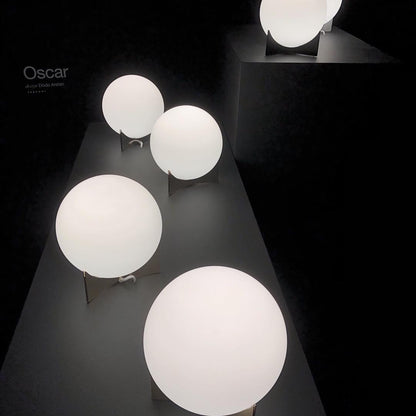 Oscar Table Lamp | Glass & Metal | Gold and White
