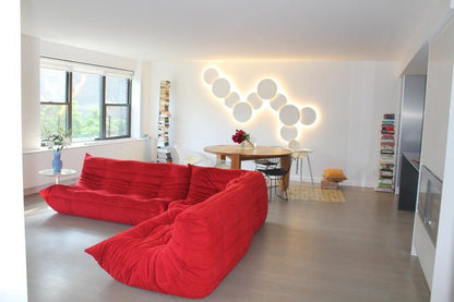 Geometric Disc Wall Lamp | Metal & Acrylic | Black or White