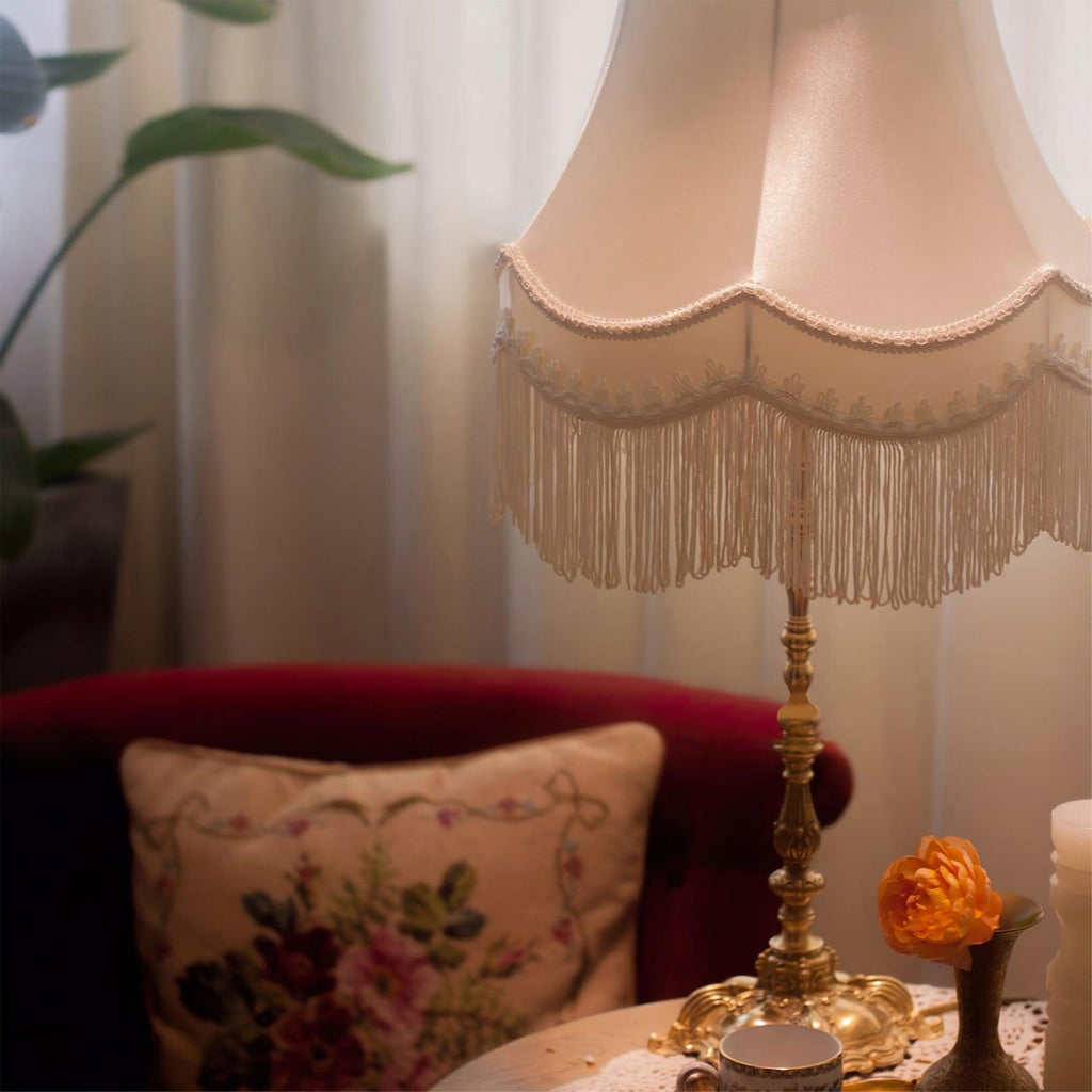 Pantalla Table Lamp | Brass & Fabric | White Shade