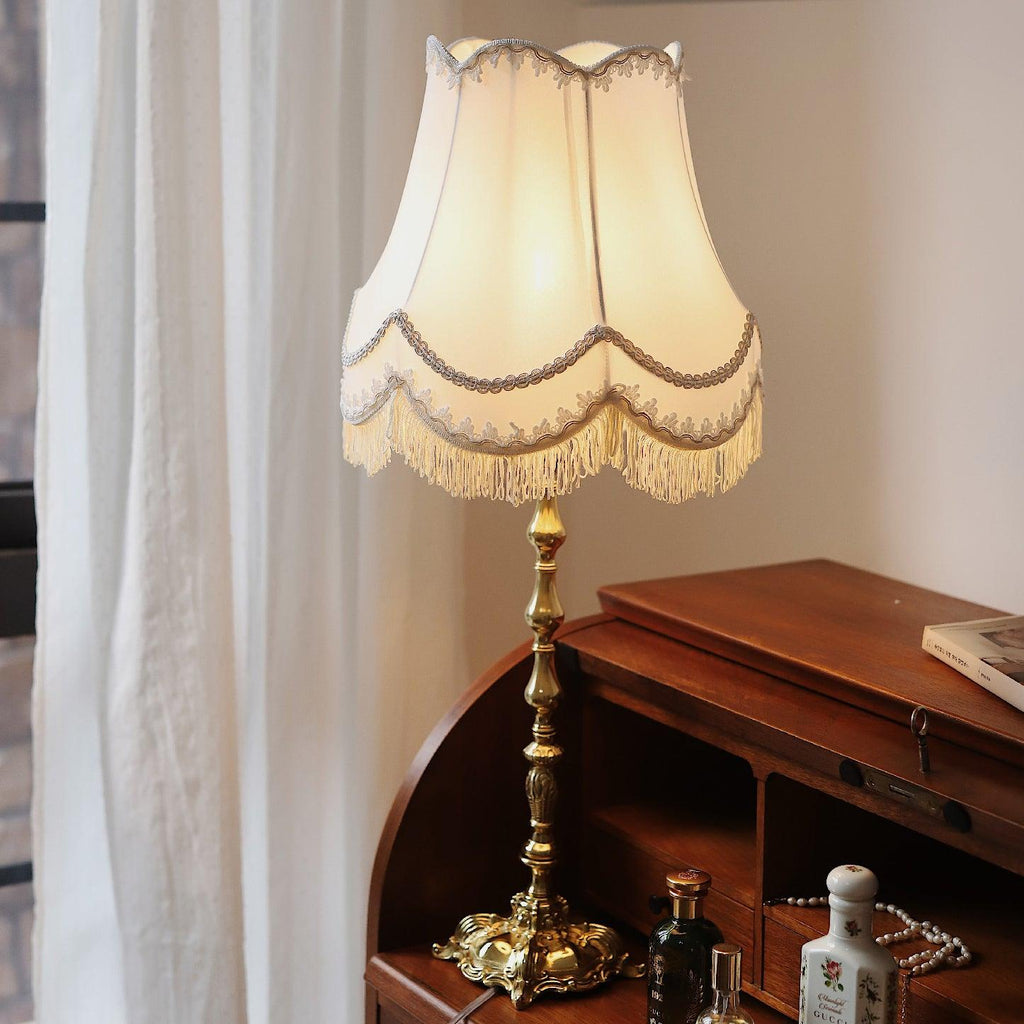Pantalla Table Lamp | Brass & Fabric | White Shade