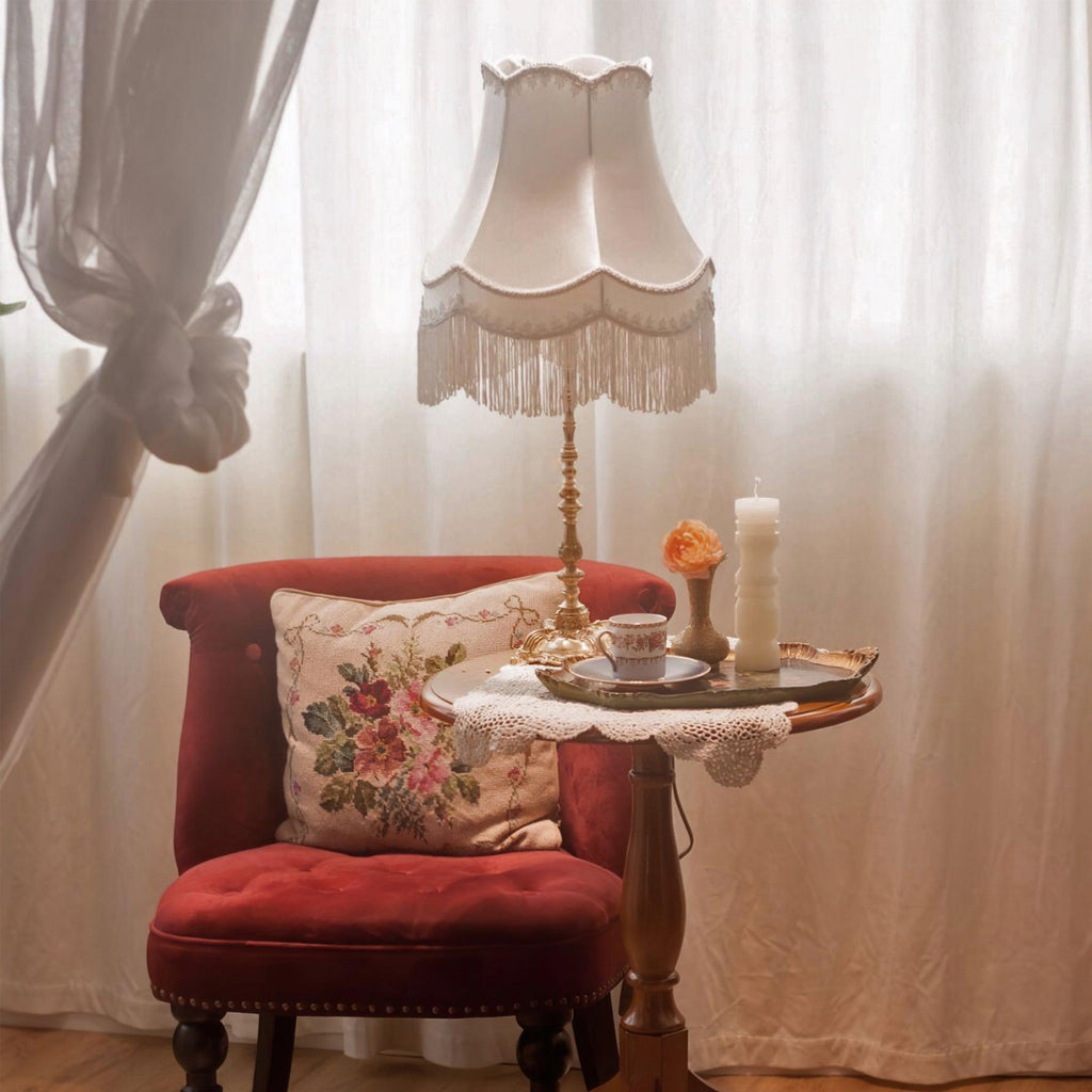 Pantalla Table Lamp | Brass & Fabric | White Shade