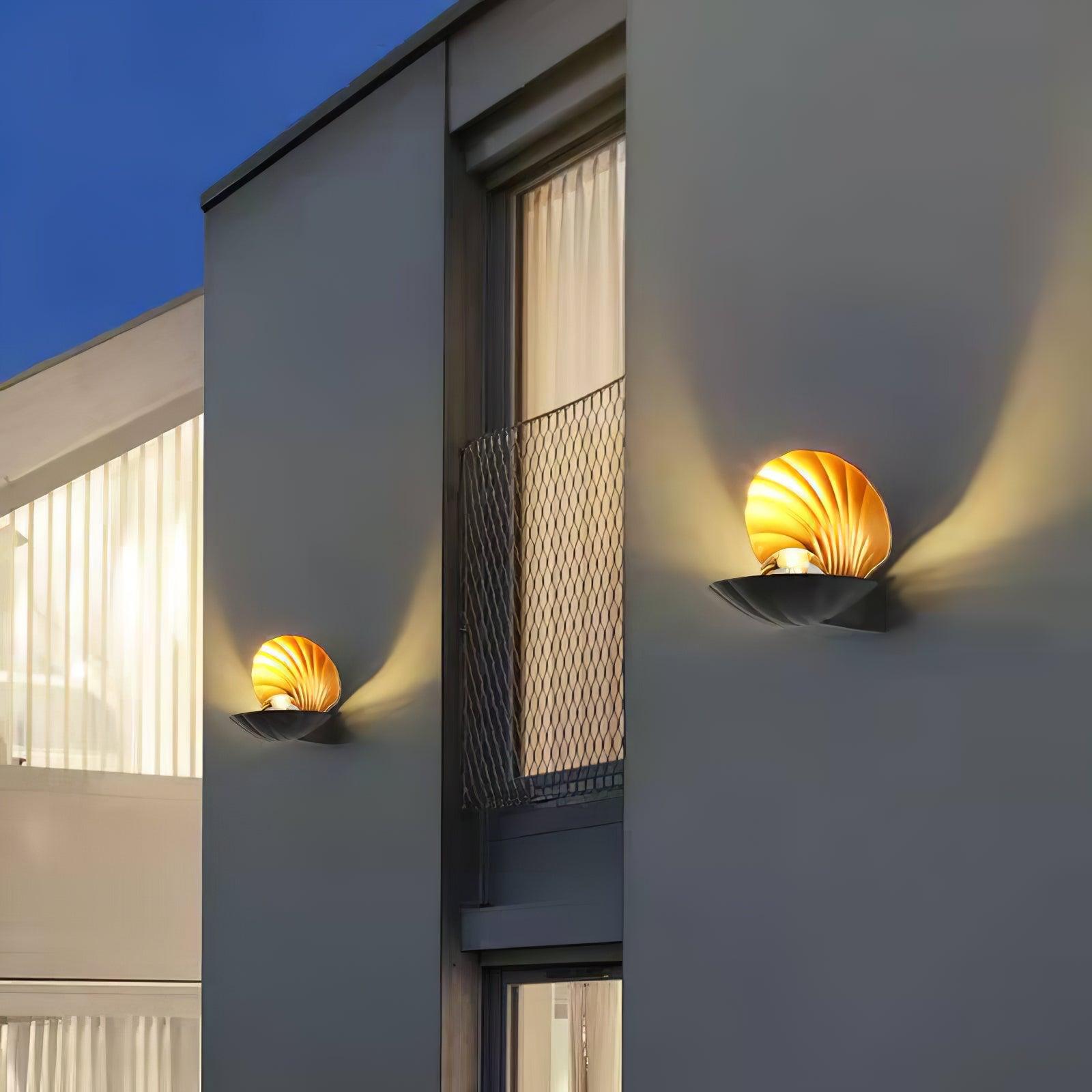 Pearl Clam Wall Light | Aluminum & Acrylic | Set of 2