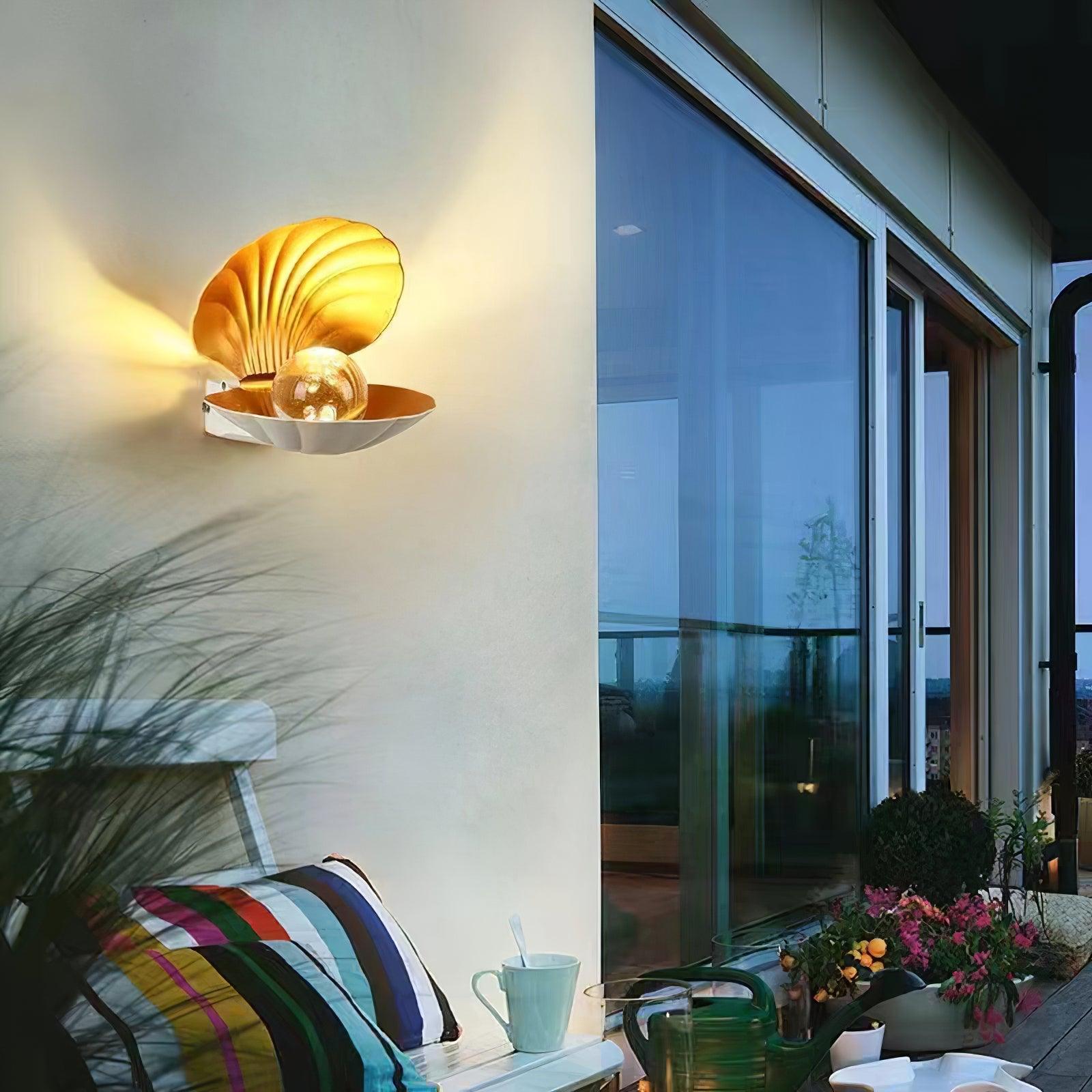 Pearl Clam Wall Light | Aluminum & Acrylic | Set of 2