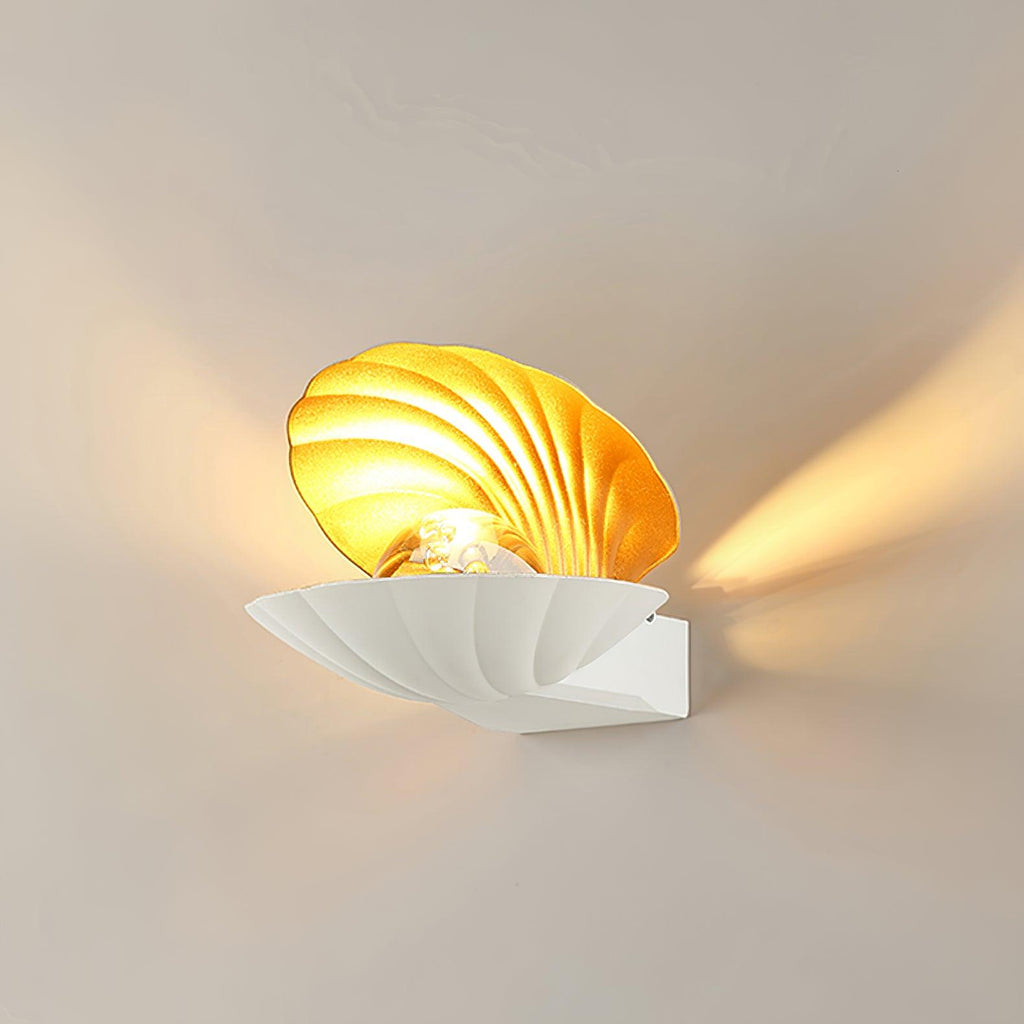 Pearl Clam Wall Light | Aluminum & Acrylic | Set of 2
