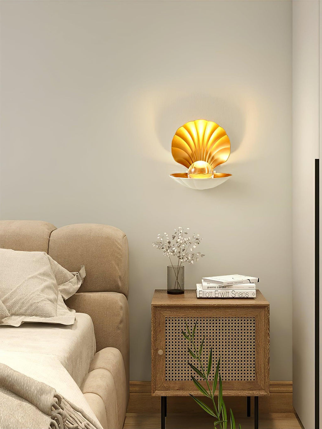 Pearl Clam Wall Light | Aluminum & Acrylic | Set of 2