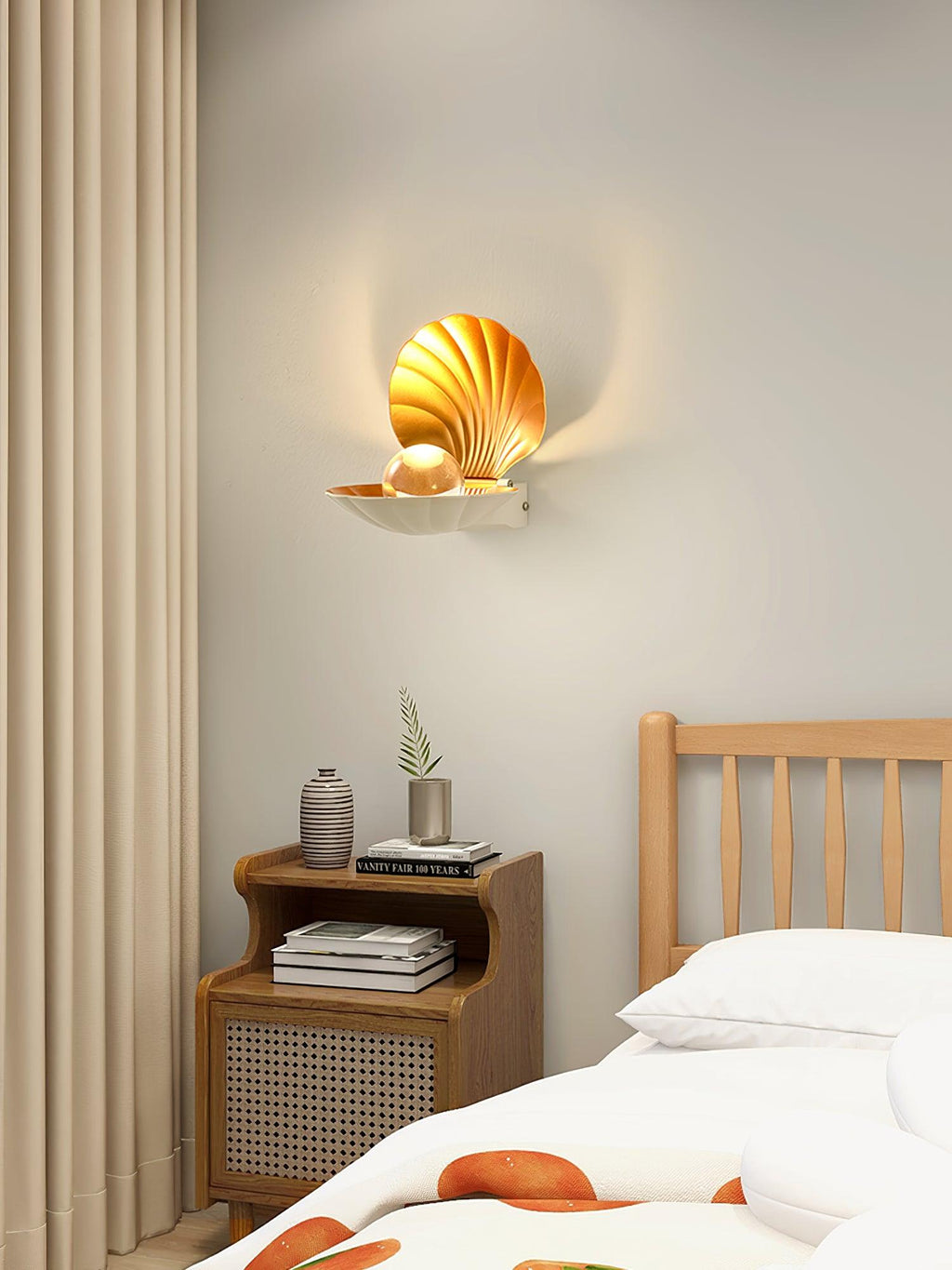 Pearl Clam Wall Light | Aluminum & Acrylic | Set of 2