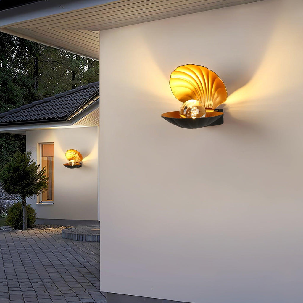 Pearl Clam Wall Light | Aluminum & Acrylic | Set of 2
