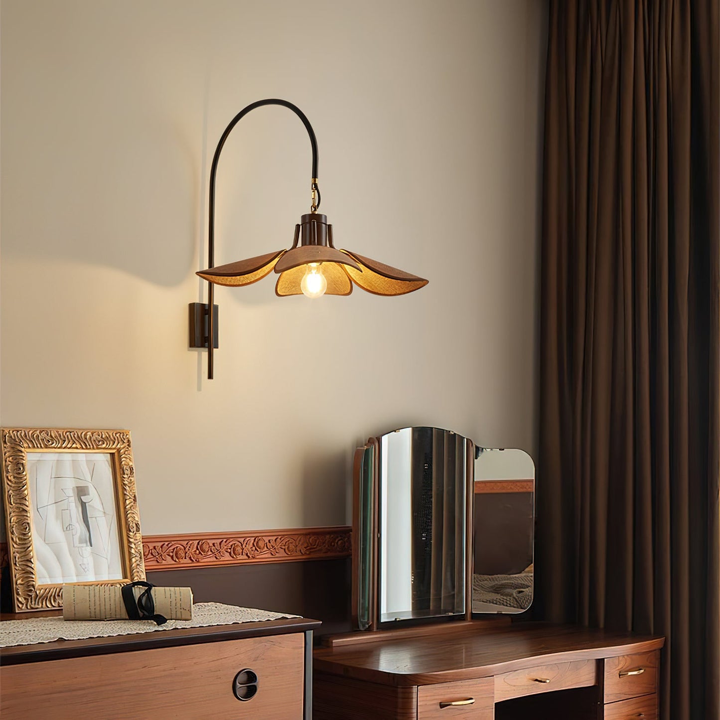 Petal Bloom Wall Lamp | Vintage Chestnut Design | Black & Walnut