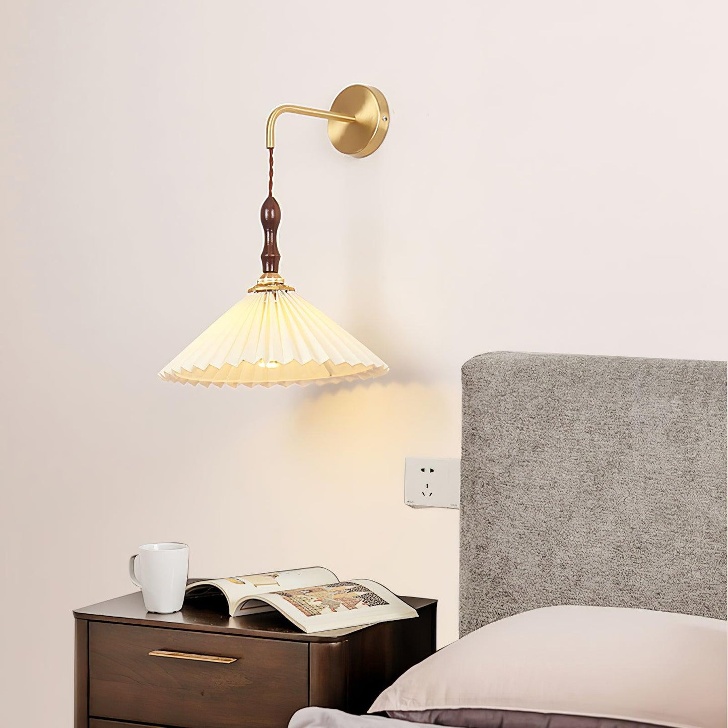 Wooden Wall Lamp | Walnut & Brass | Set of 2