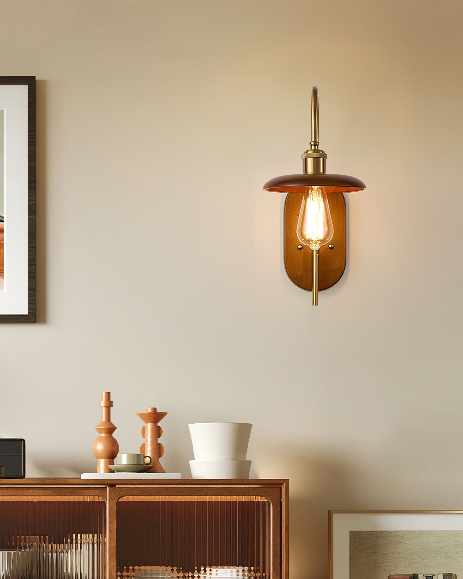 Rafi Wall Light | Brass & Walnut Wood | Retro Design