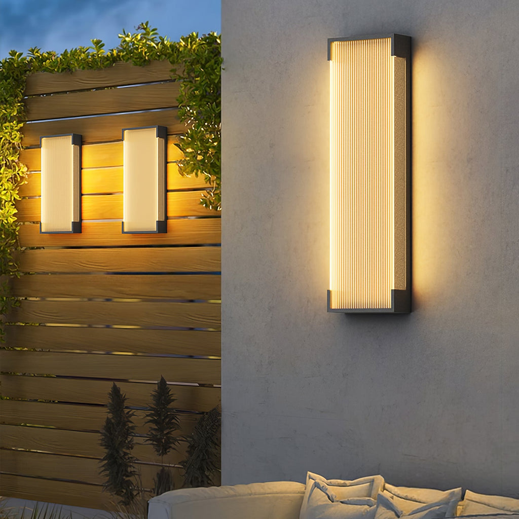 Solar Outdoor Wall Light | Black Stainless Steel | Remote Control, 8-10 Hours Illumination