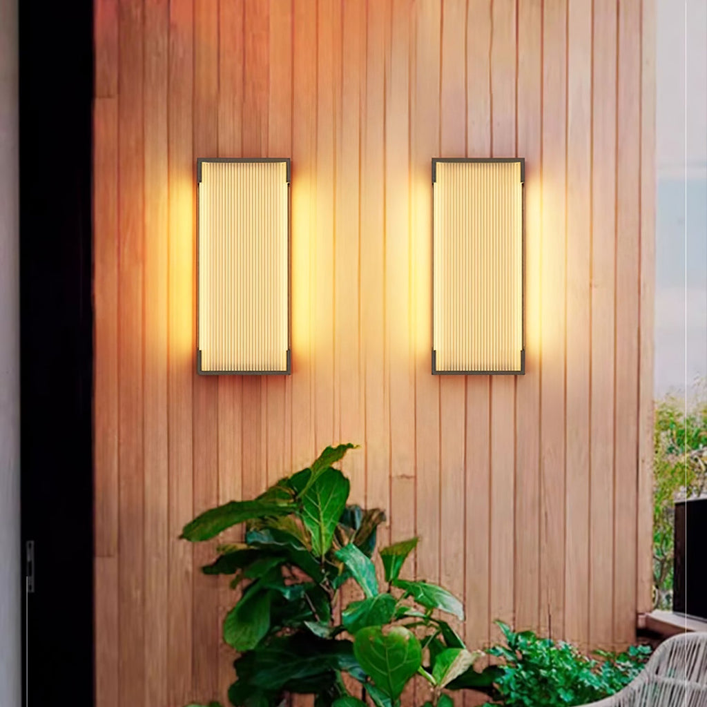 Solar Outdoor Wall Light | Black Stainless Steel | Remote Control, 8-10 Hours Illumination