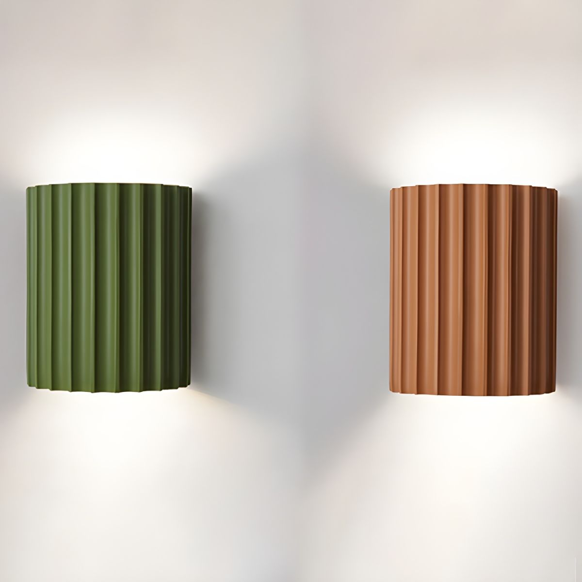 Resin Ribbed Wall Lamp | Matte Black Finish | 14cm Diameter