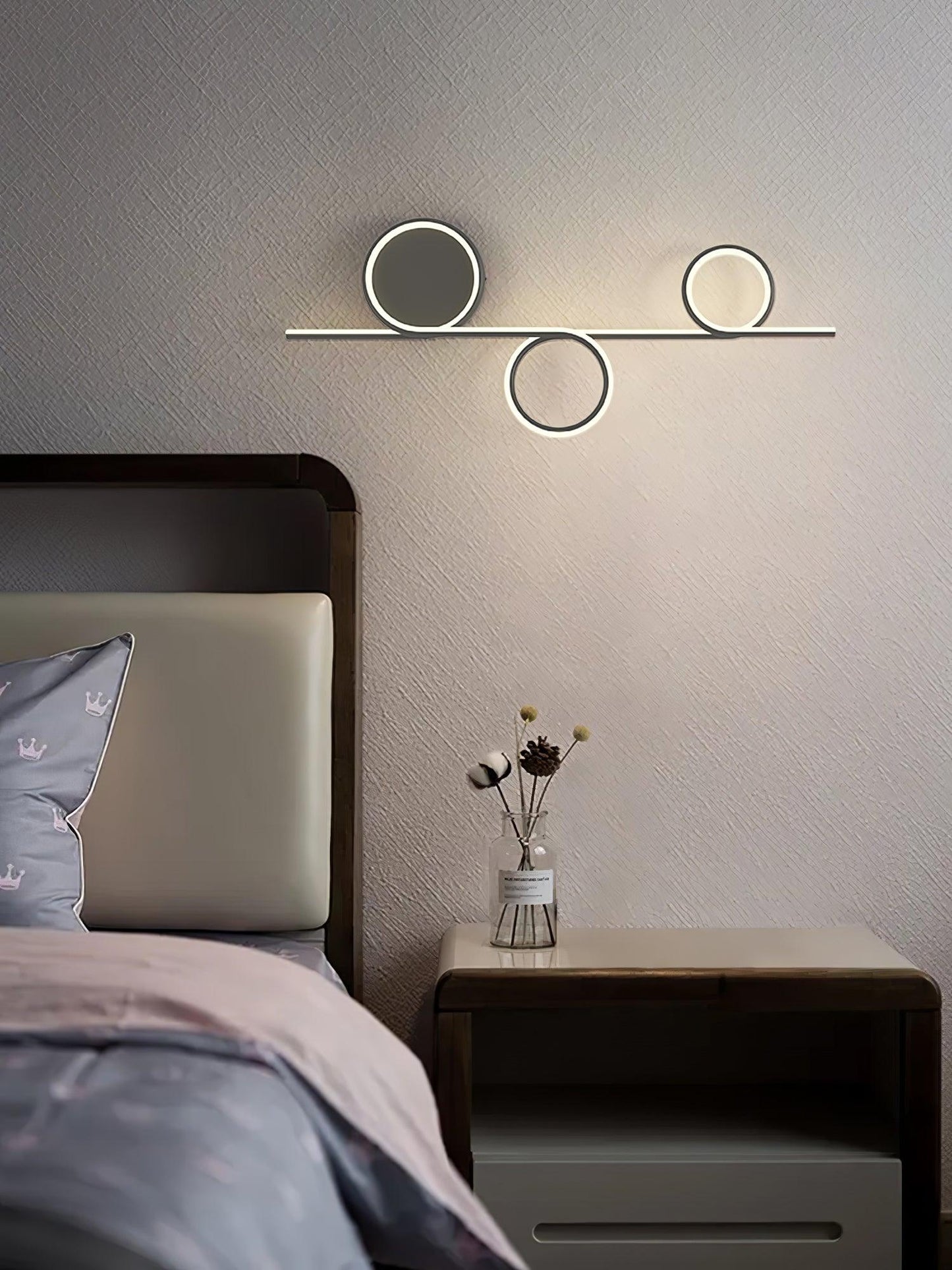 Rhythmic Line Wall Light | Adjustable LED | Black or White Finish