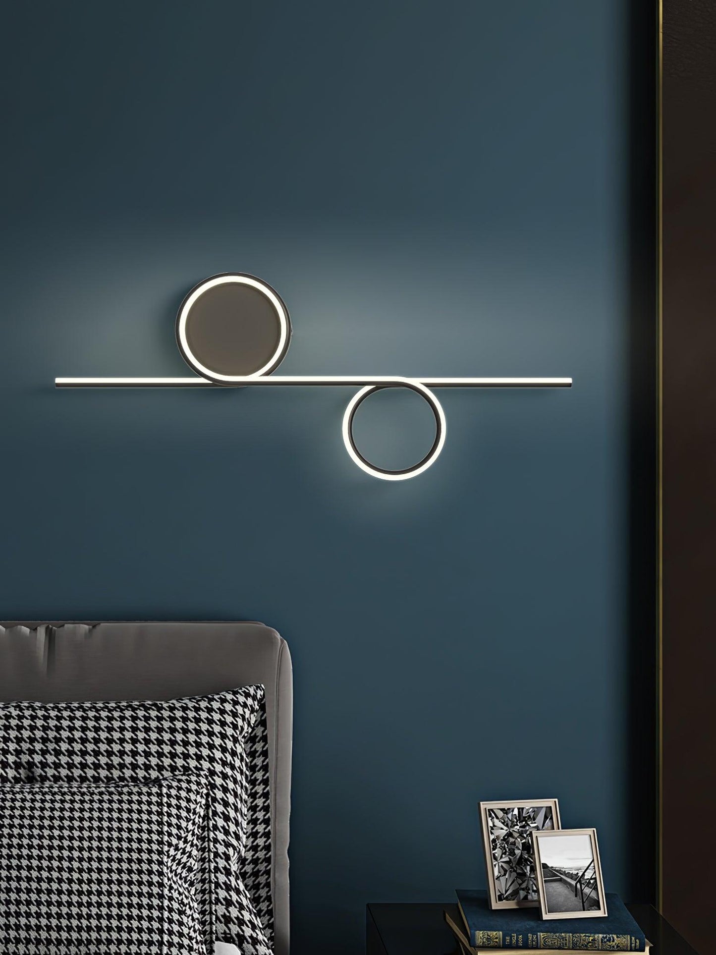 Rhythmic Line Wall Light | Adjustable LED | Black or White Finish