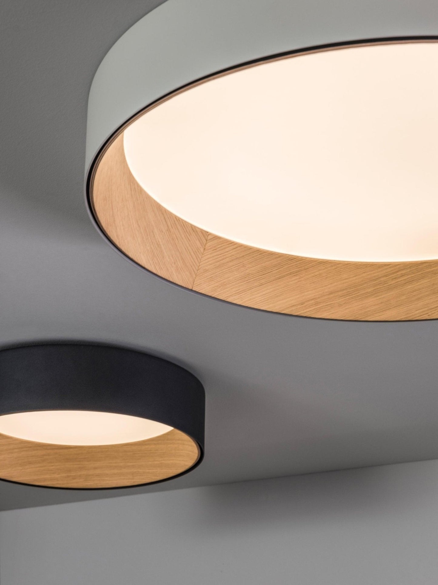 Round Ceiling Lamp | Oak Wood & Aluminum | 46cm Diameter