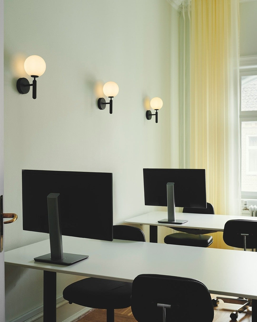 Scandiluxe Wall Light Set | Mouth-Blown Glass & Brass | Gold & Clear | 2-Piece Set