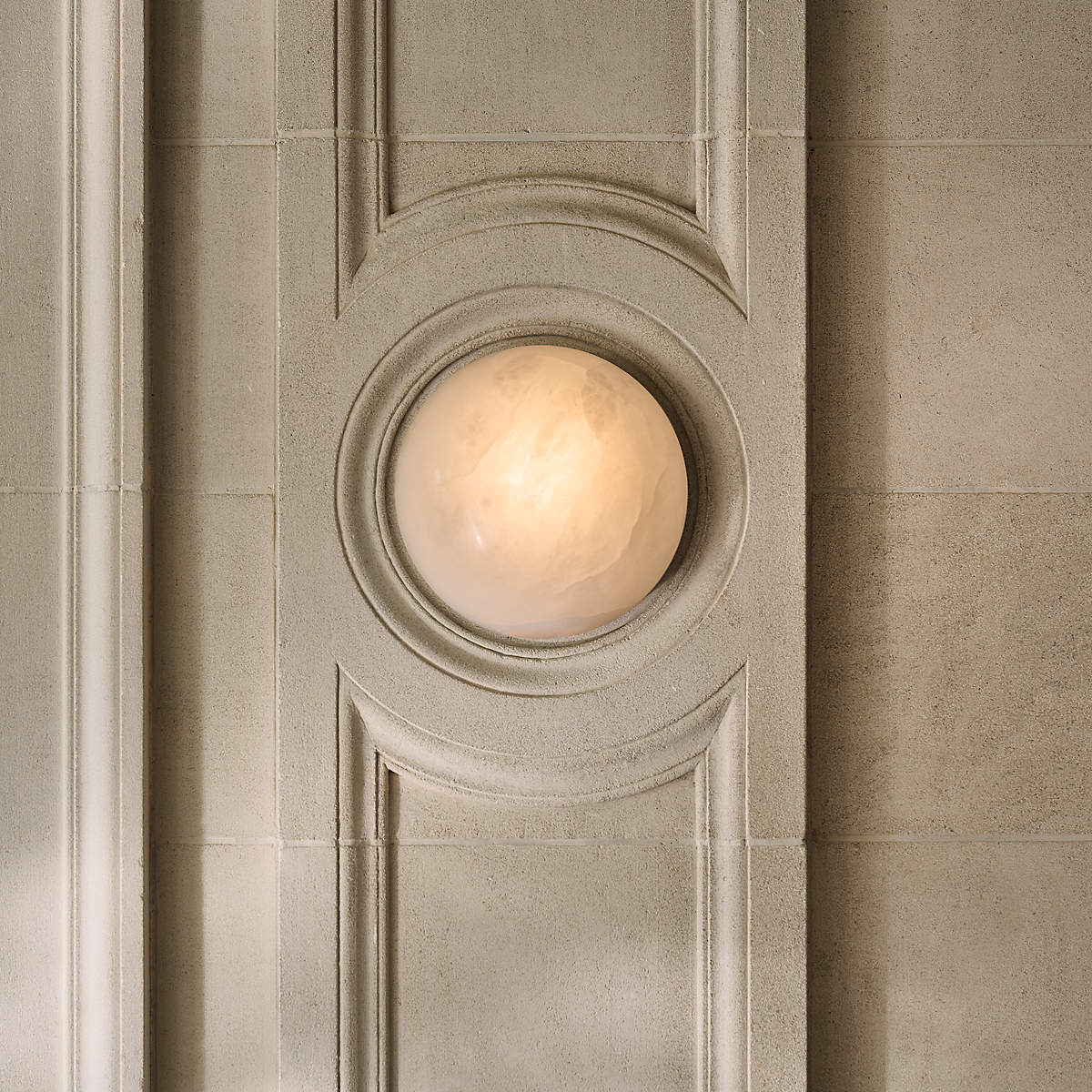 Alabaster Wall Lamp | Semicircular Design | White Finish