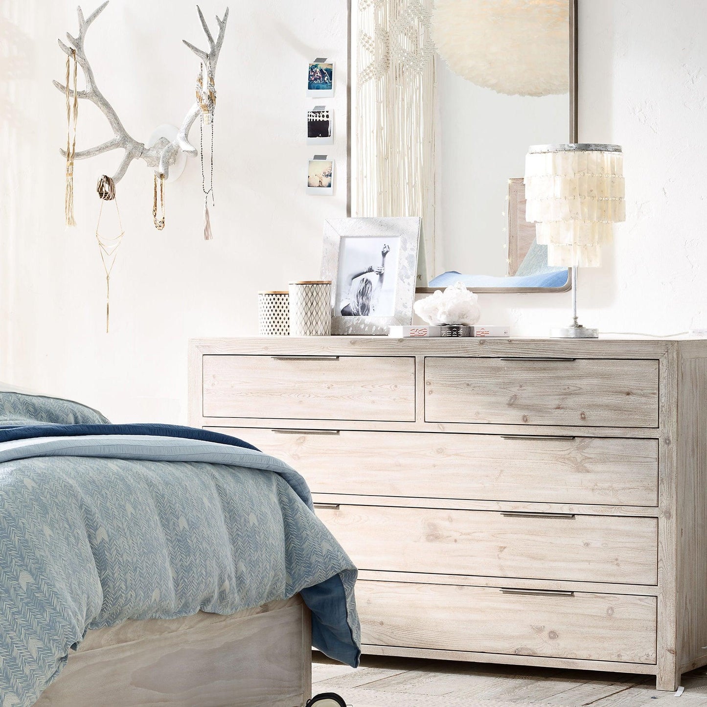 Tiered Table Lamp | Natural Shell & Iron | Silver