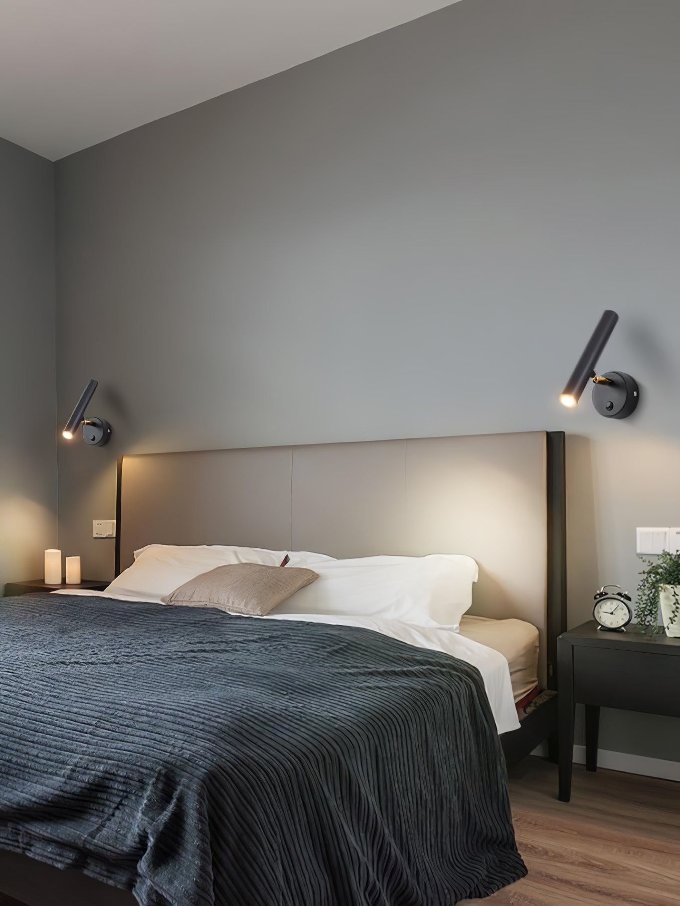 Slender Adjustable Wall Lamp | Metal | Set of 2 | Black