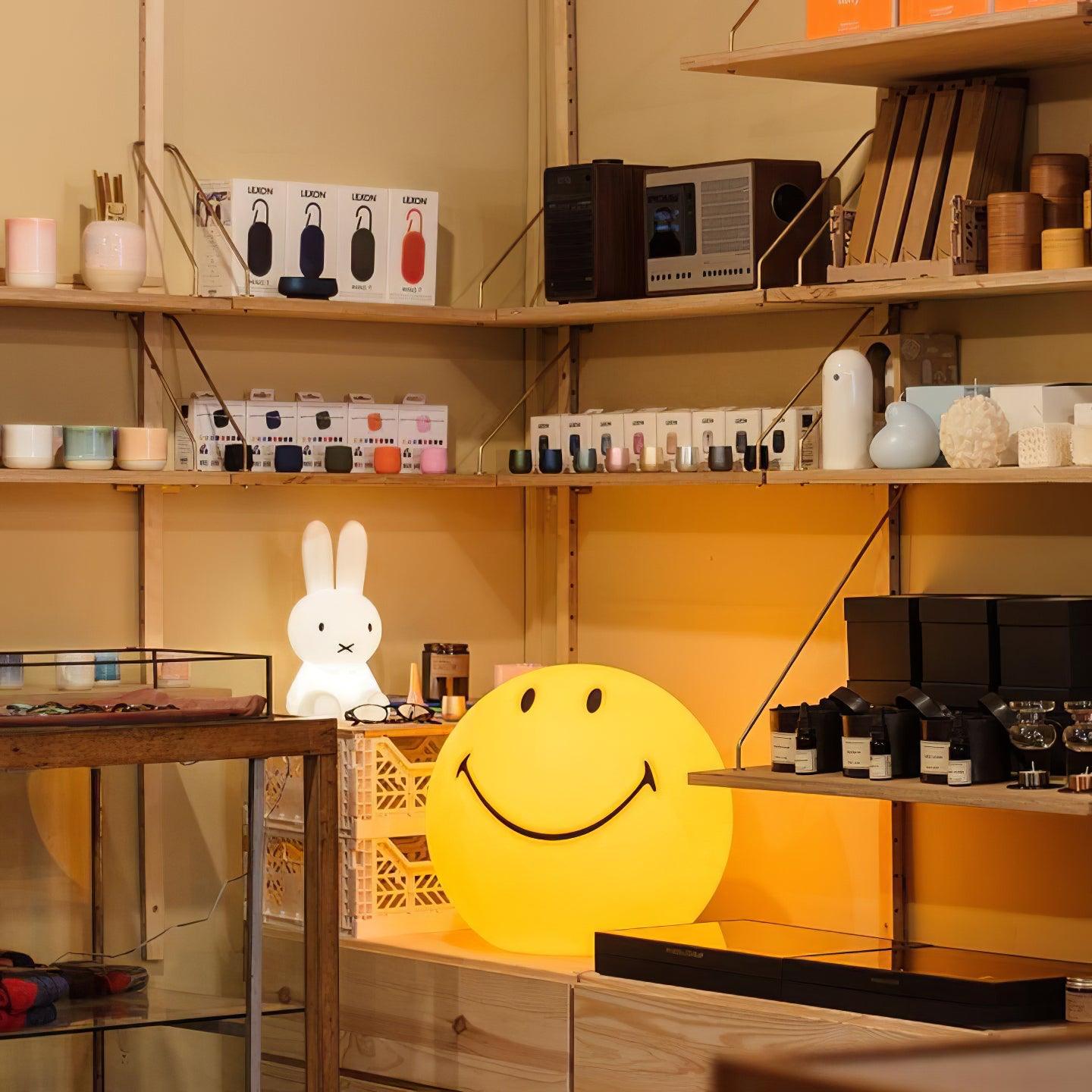 Smiling Rechargeable Table Lamp | Warm Yellow LED | 23cm Diameter