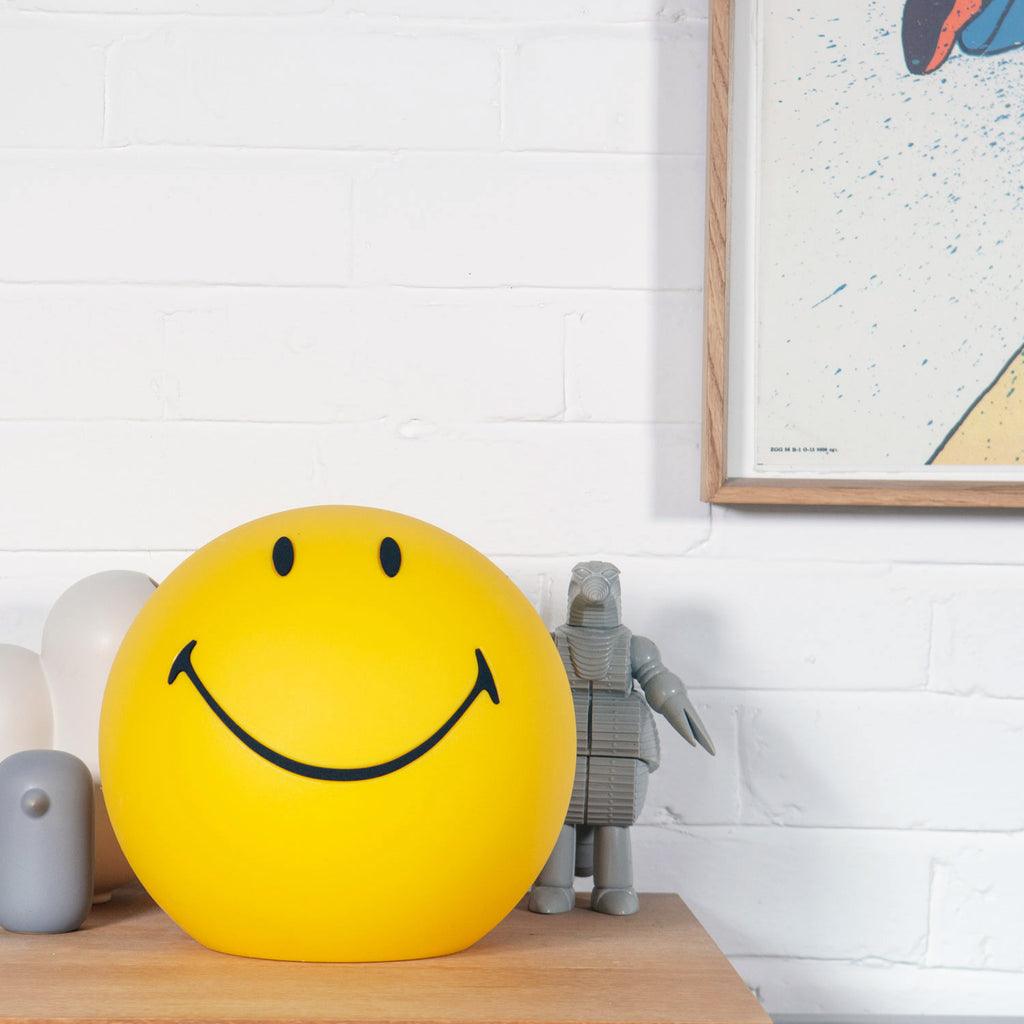 Smiling Table Lamp | Yellow LED | 23cm Diameter