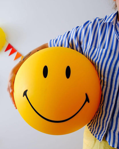 Smiling Table Lamp | Yellow LED | 23cm Diameter