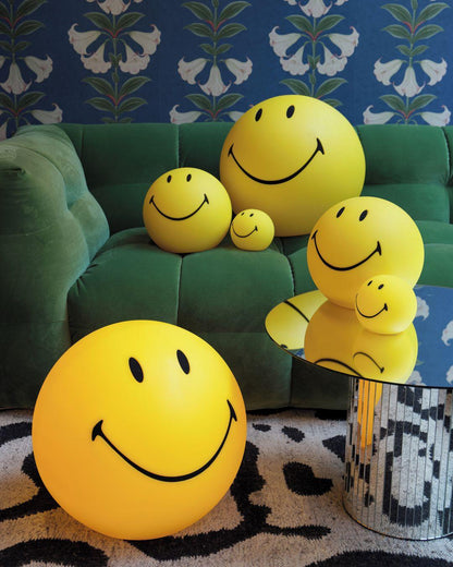 Smiling Rechargeable Table Lamp | Warm Yellow LED | 23cm Diameter