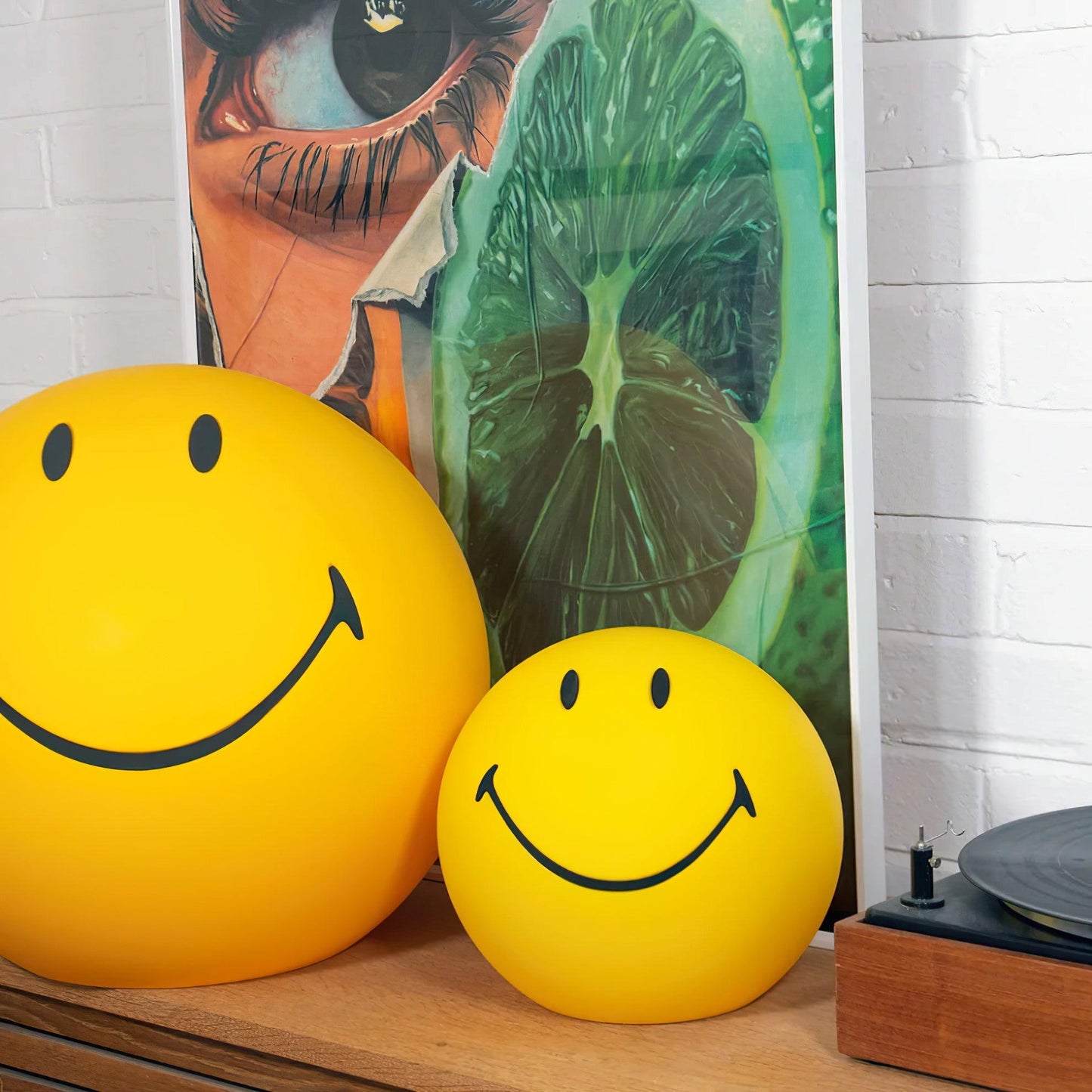 Smiling Rechargeable Table Lamp | Warm Yellow LED | 23cm Diameter