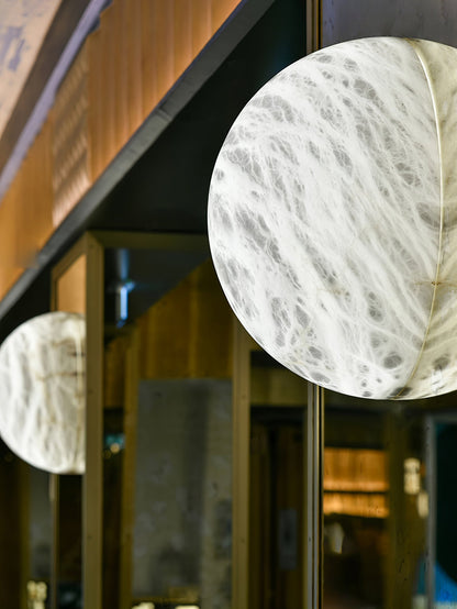 Alabaster Wall Sconce | White Finish | 15cm/20cm Diameter