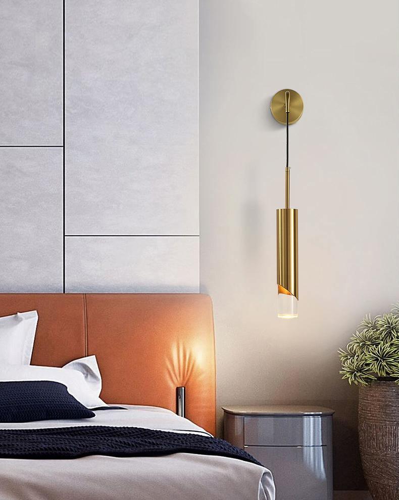 Sonto Wall Lamp | Aluminum & Acrylic | Gold or Black Finish