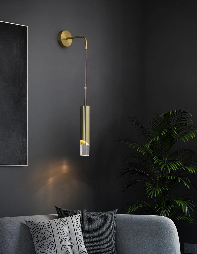 Sonto Wall Lamp | Aluminum & Acrylic | Gold or Black Finish