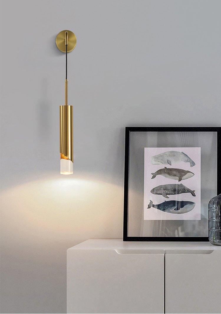 Sonto Wall Lamp | Aluminum & Acrylic | Gold or Black Finish