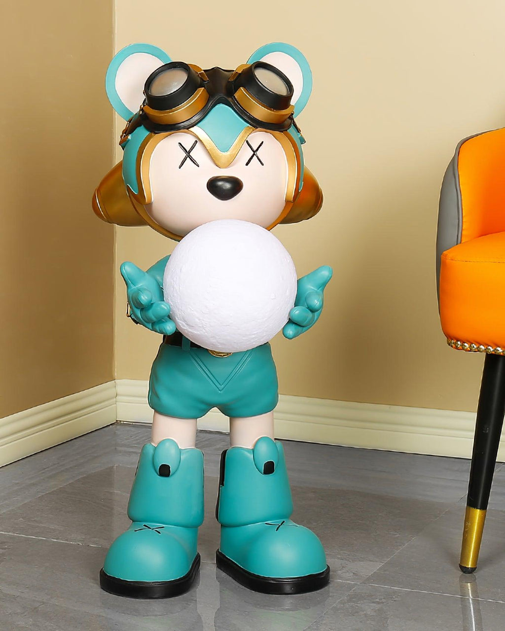 Space Bear Floor Lamp | Hand-Finished Resin | Integrated LED, 3000K Warm Light